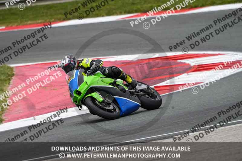 cadwell no limits trackday;cadwell park;cadwell park photographs;cadwell trackday photographs;enduro digital images;event digital images;eventdigitalimages;navarra;no limits trackdays;peter wileman photography;racing digital images;trackday digital images;trackday photos